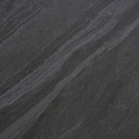 Tavolo da pranzo da giardino piano in pietra sinterizzata nera e struttura in ferro resistente ai raggi UV e alla ruggine interni ed esterni