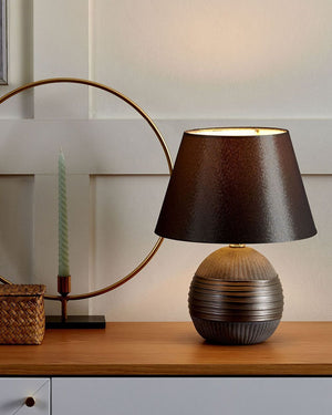 Lampada da tavolo Lampada da comodino con paralume a cono in finta seta con base in ceramica argento