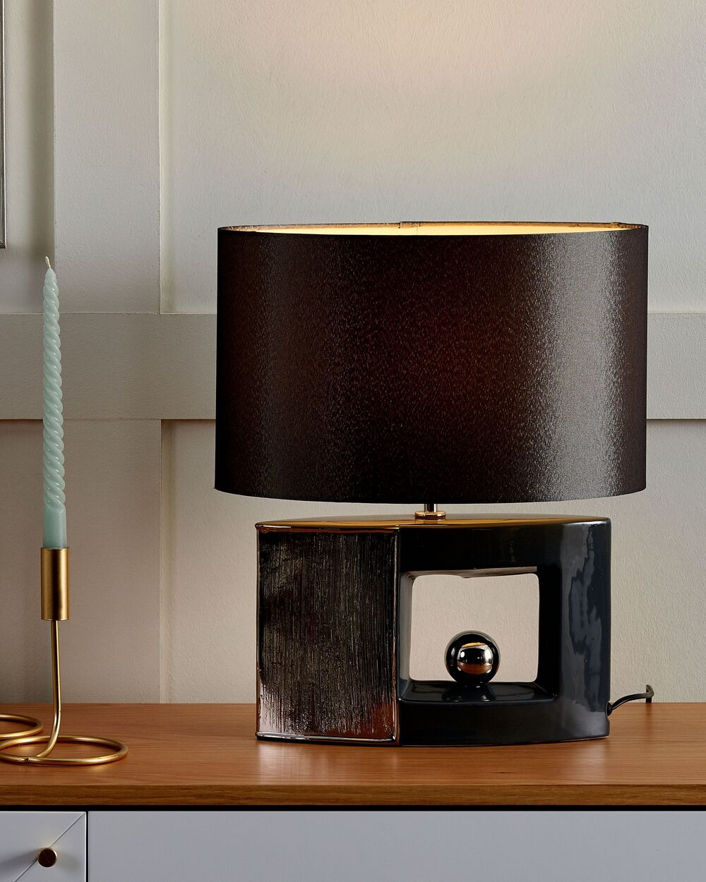 Lampada da tavolo Lampada da comodino con paralume in tessuto con base in ceramica grigia