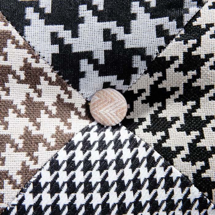 Sedia Wingback con ottomana in tessuto Multicolore abbottonato in stile retrò