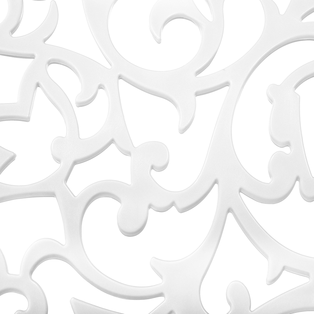 Set di 4 Sedie in Plastica Bianca Schienale Decorativo Traforato