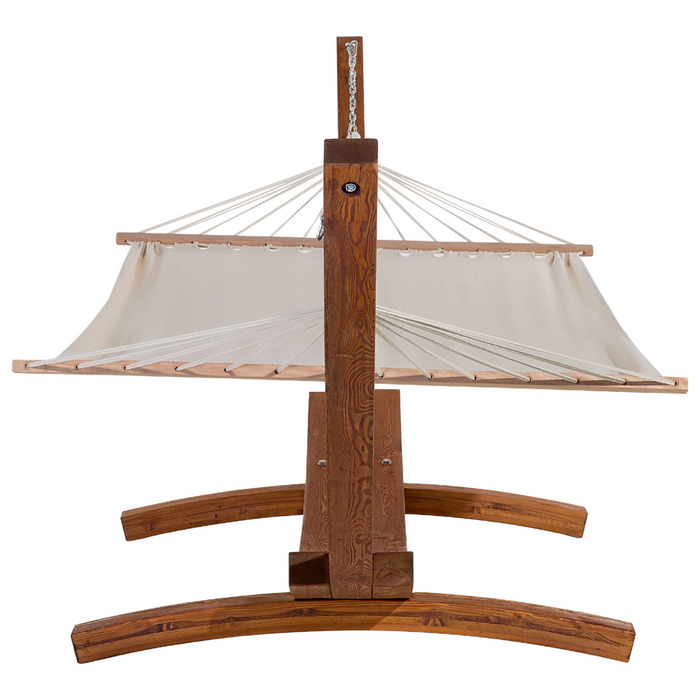 Amaca da giardino in cotone bianco con supporto ad arco in legno massello scuro autoportante