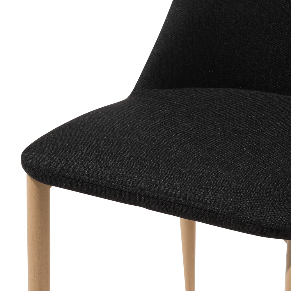 Set di 2 sedie da pranzo con sedile imbottito in tessuto nero e legno chiaro con schienale alto