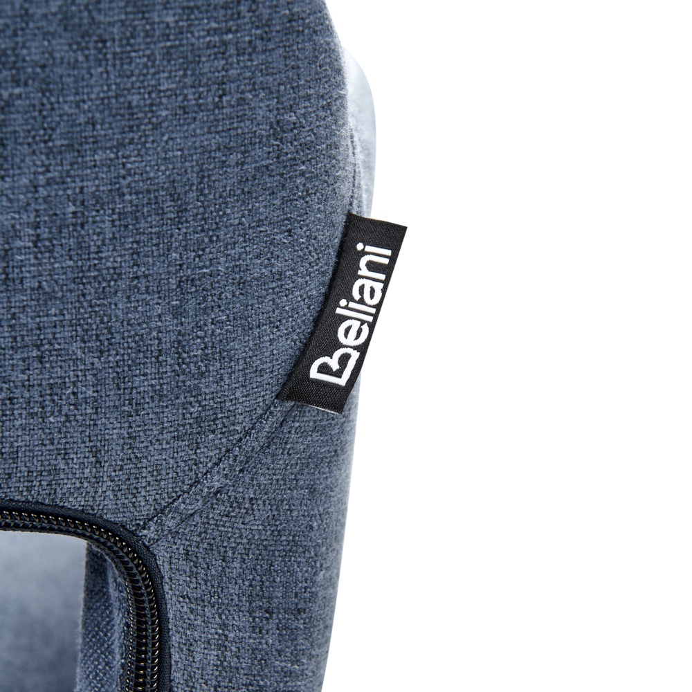 Set di 2 sedie da pranzo rivestimento in tessuto blu gambe in legno chiaro stile moderno eclettico