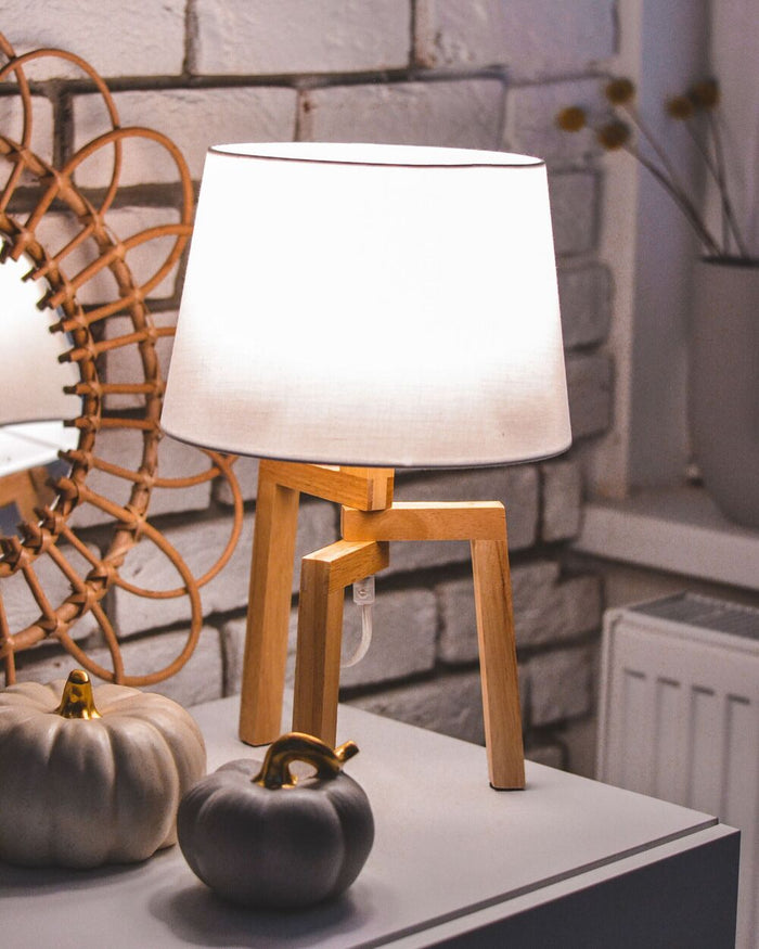 Lampada da Tavolo Cotone Bianco Paralume Legno Chiaro 3 Gambe Moderna
