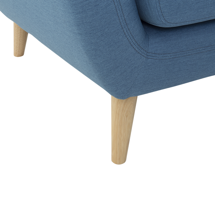 Divano ad angolo con schienale imbottito blu imbottito Chaise Longue con gambe in legno chiaro Soggiorno minimalista scandinavo