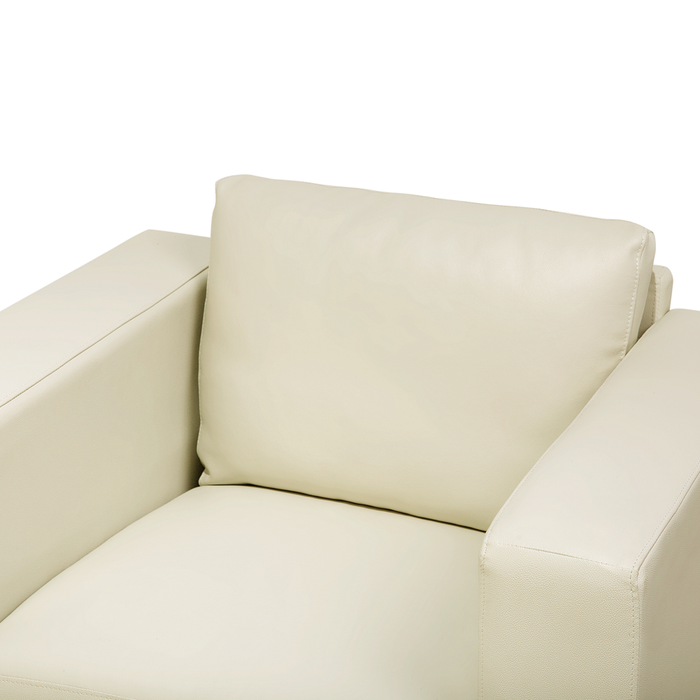 Poltrona Club Chair Beige Rivestimento in pelle crosta Gambe cromate Design retrò