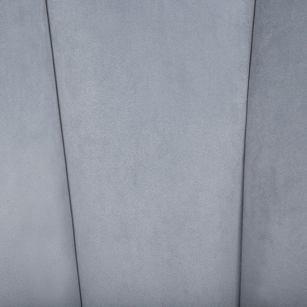 Poltrona con rivestimento in tessuto di velluto grigio chiaro Sedia con schienale Glam Shell