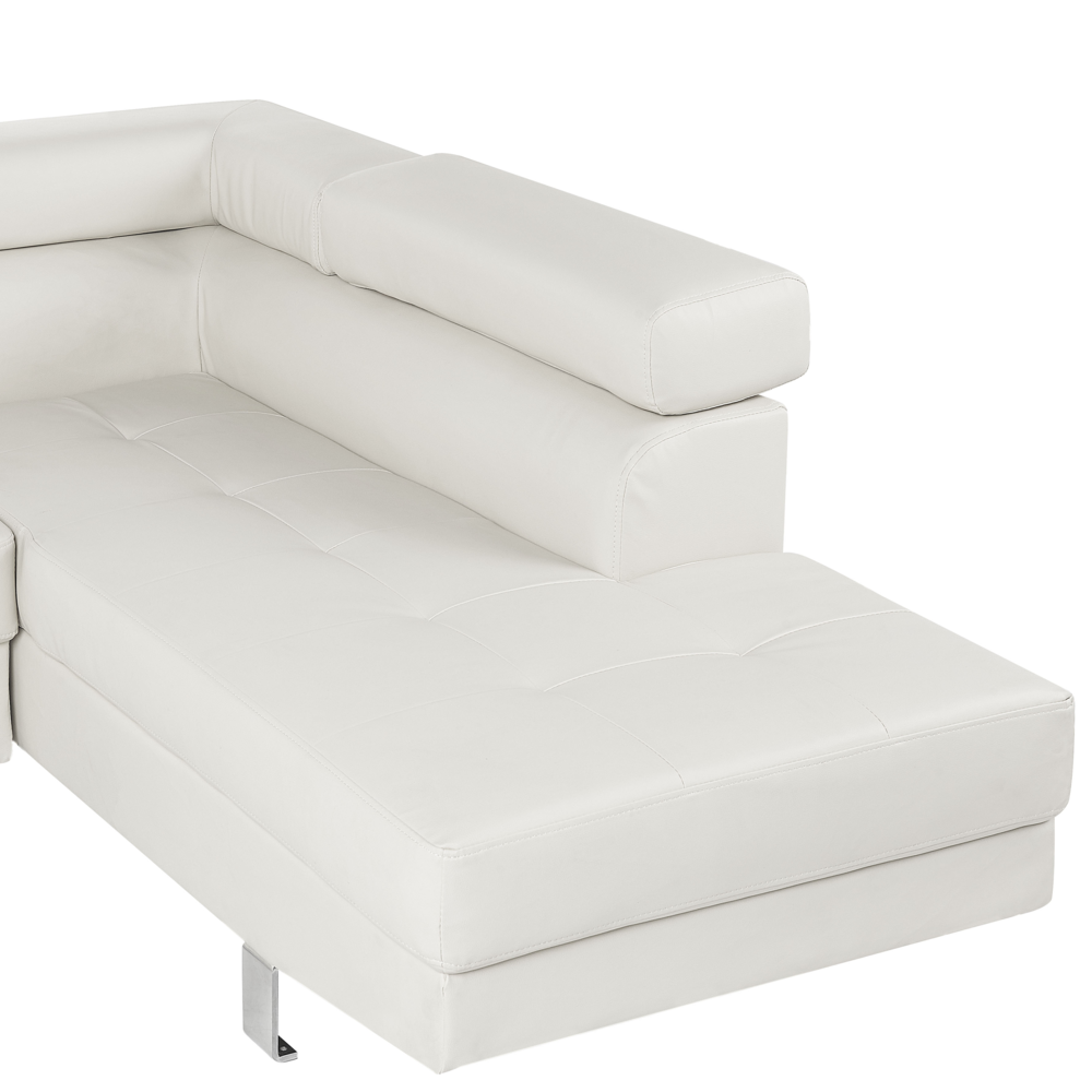 Divano ad angolo in ecopelle bianca con poggiatesta e braccioli regolabili a forma di L