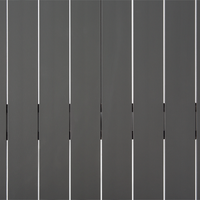 Tavolo da pranzo per esterno con piano a doghe in alluminio grigio 200 x 105 cm rettangolare per esterno moderno industriale