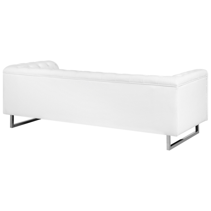 Divano a 3 posti in stile Chesterfield con braccioli da smoking bianchi con bottoni sul retro gambe argentate