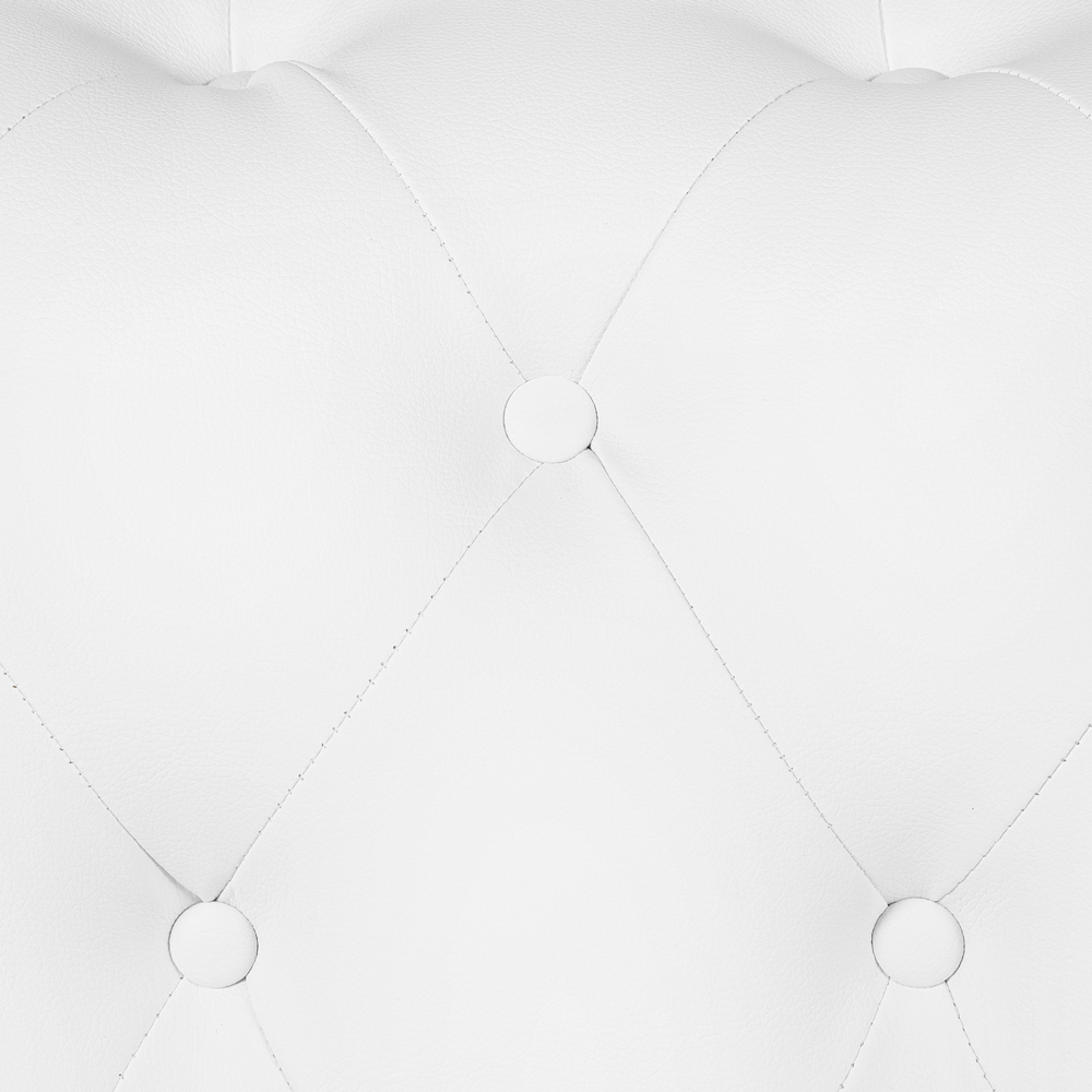 Divano a 3 posti in stile Chesterfield con braccioli da smoking bianchi con bottoni sul retro gambe argentate