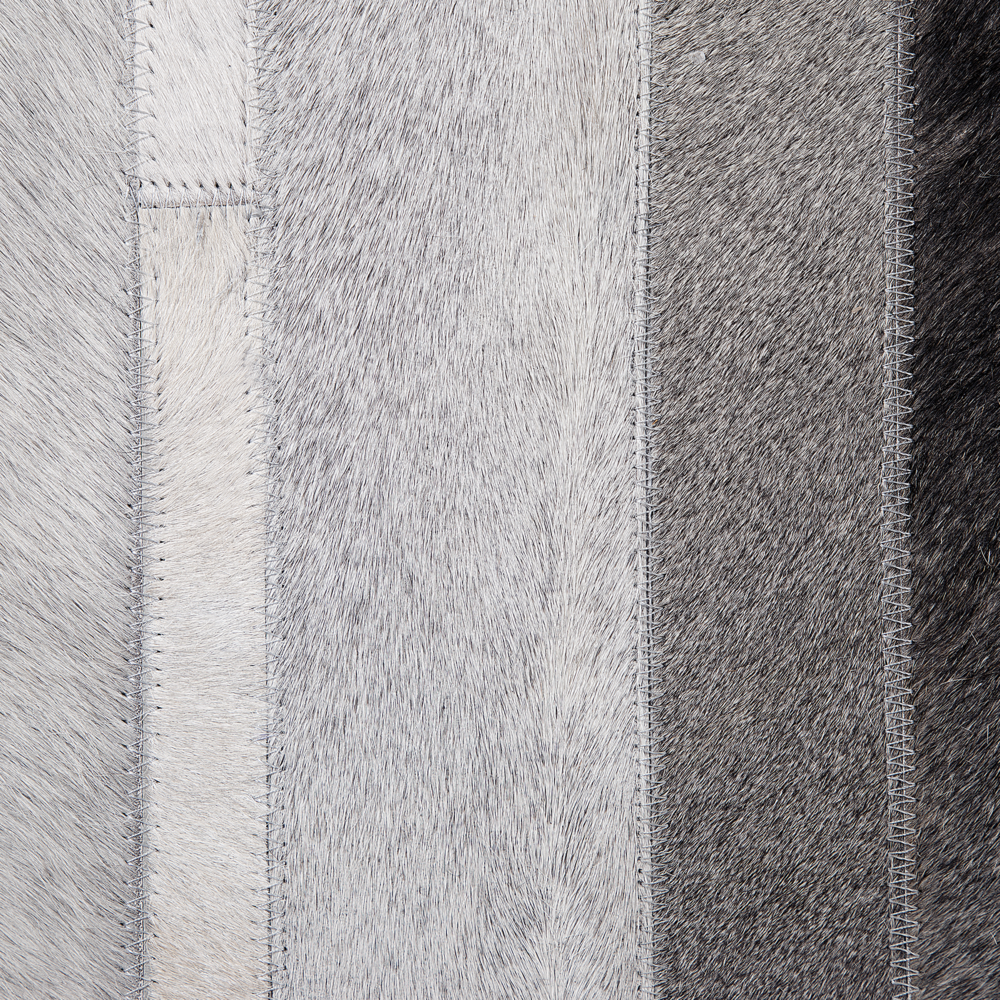 Tappeto in pelle grigio chiaro 140 x 200 cm moderno motivo patchwork realizzato a mano
