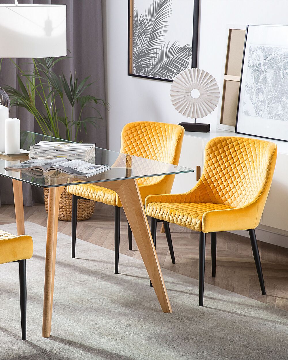 Set di 2 sedie da pranzo imbottite in velluto giallo trapuntato
