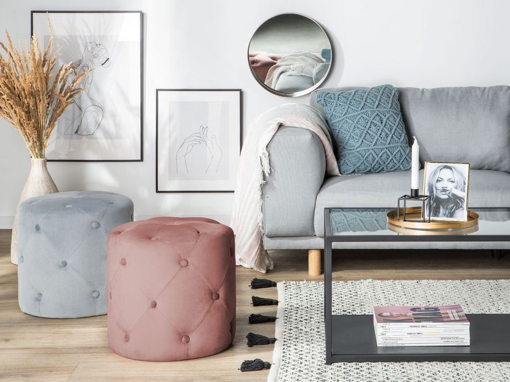 Poggiapiedi trapuntato rosa ottomana rotondo trapuntato Chesterfield