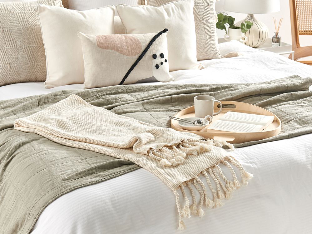 Coperta Morbida Beige in Cotone Camera da Letto Elegante 125 x 150 cm Copriletto stile Boho