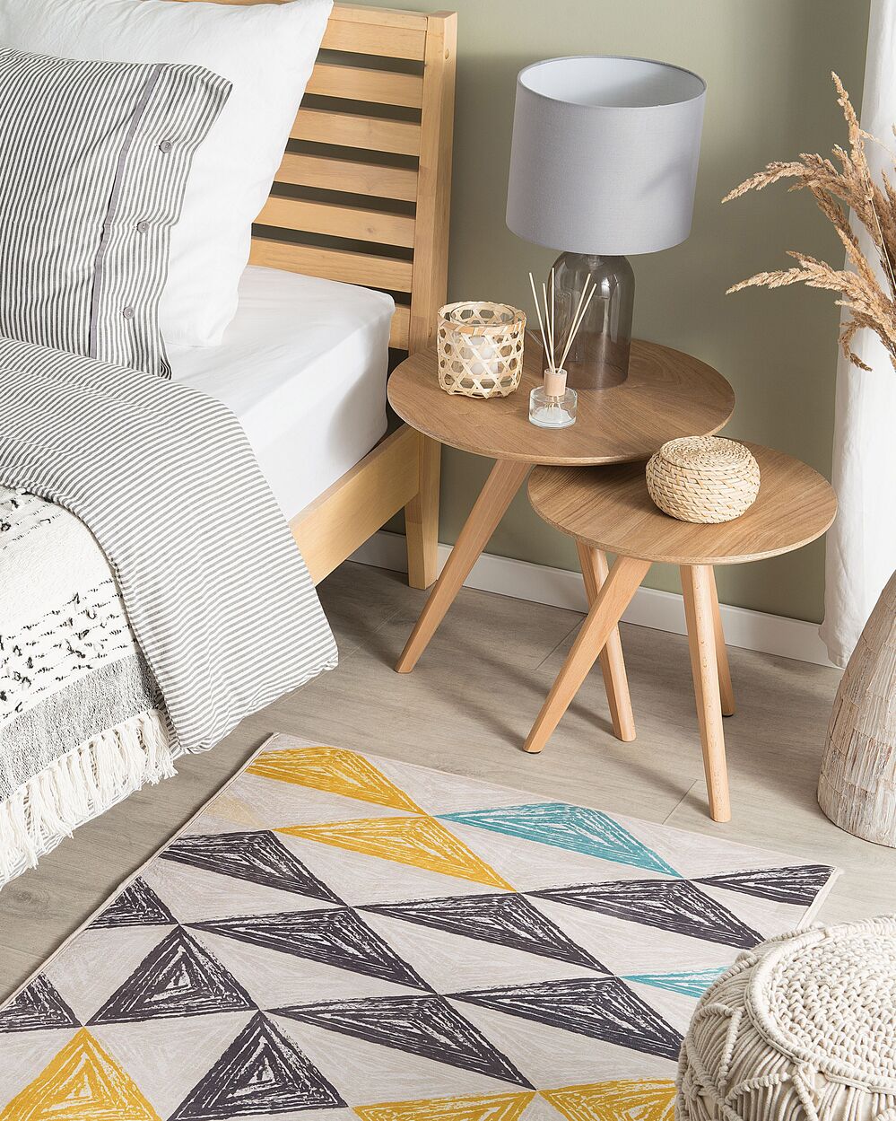 Tappeto tappetino grigio e giallo stampato motivo geometrico 80 x 150 cm a pelo corto