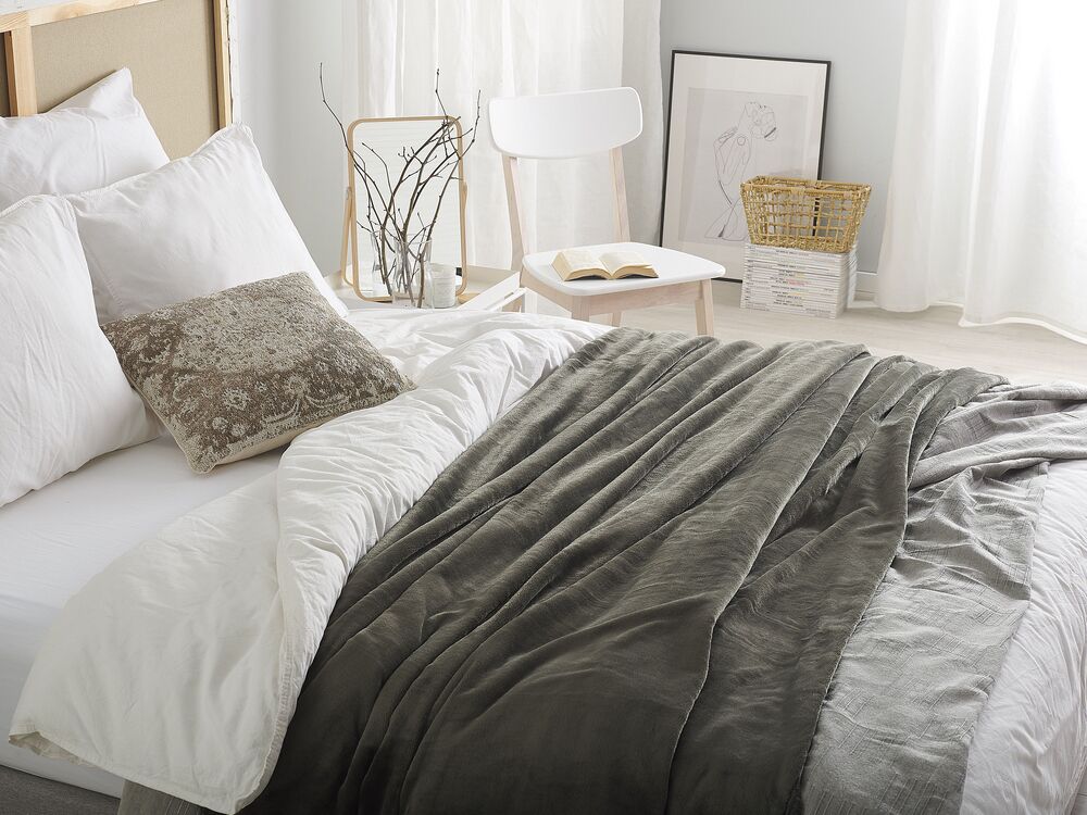 Coperta grigia copriletto 200 x 220 cm con pon pon morbido copriletto plaid