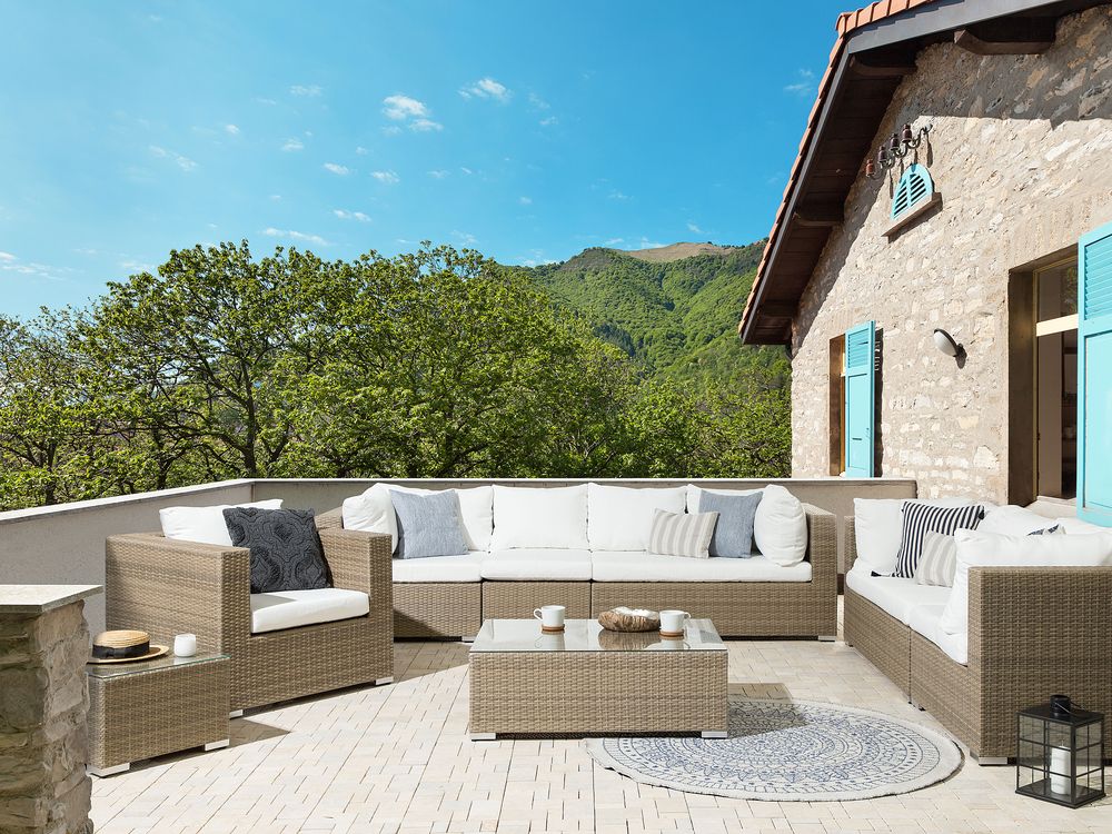 Set relax da giardino Cuscini in rattan marrone chiaro in PE color crema per 8 persone Set da 5 pezzi per esterni
