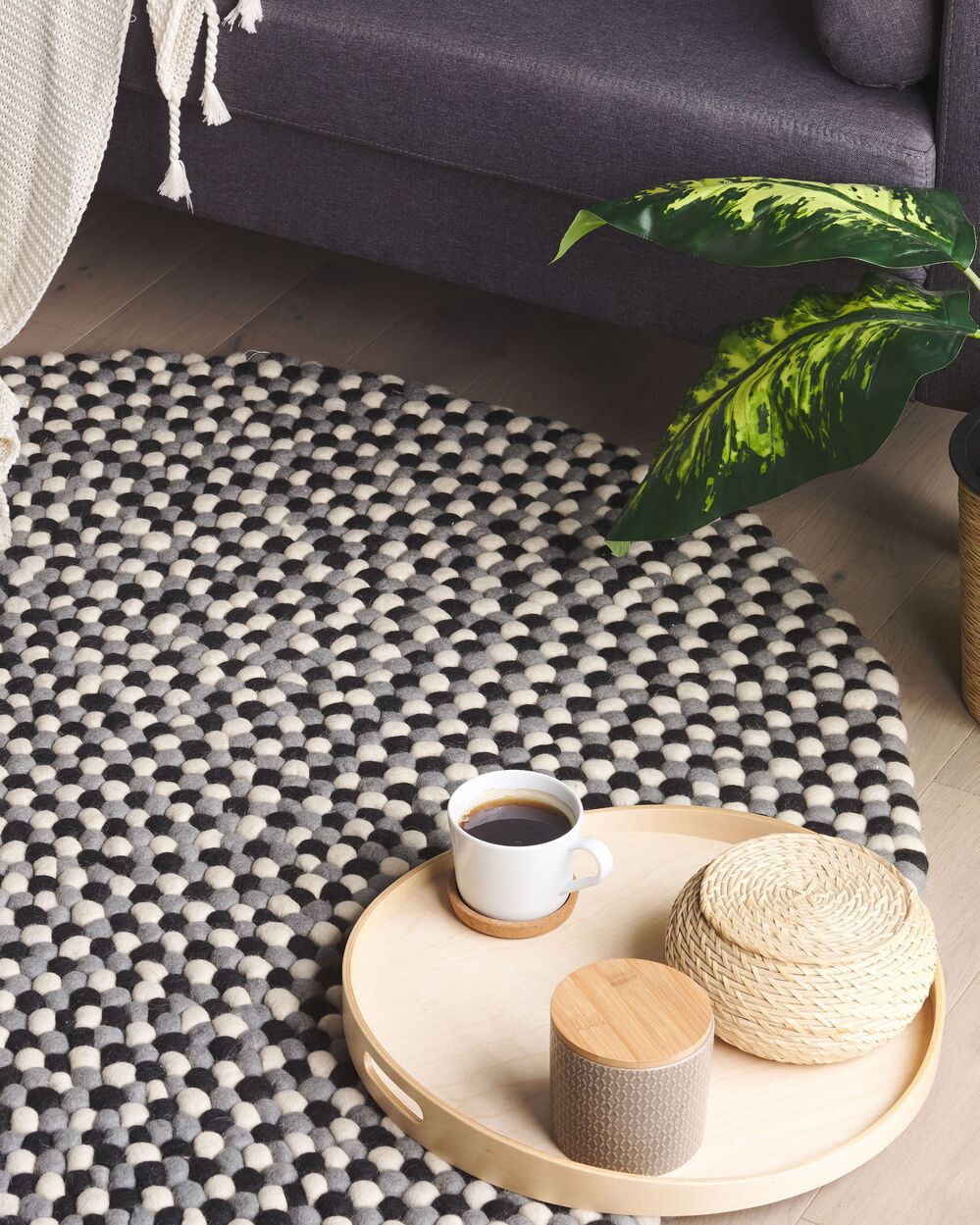 Tappeto tappetino Multicolore Feltro di Lana Palline Intrecciate a Mano Rotondo ø140 cm