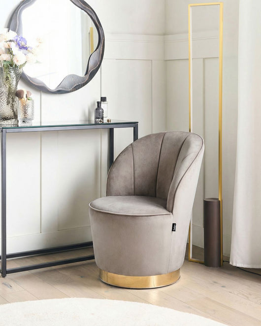 Poltrona in velluto beige con base in metallo dorato Sedia a vasca con tondo Glam Retro Living Room
