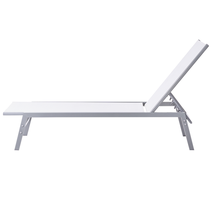 Lettino prendisole Struttura in acciaio bianco e argento Schienale regolabile Resistente ai raggi UV