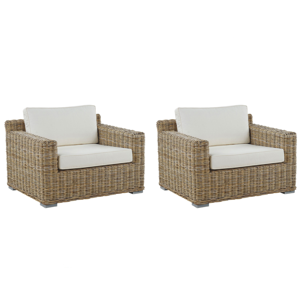 Set di 2 poltrone da giardino in vimini rattan marrone chiaro Set 2 sedie da esterno con cuscini bianchi