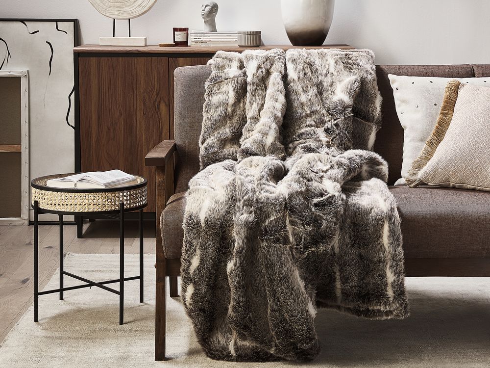 Coperta marrone e bianco acrilico 150 x 200 cm soffice tiro rustico decorazioni per il soggiorno