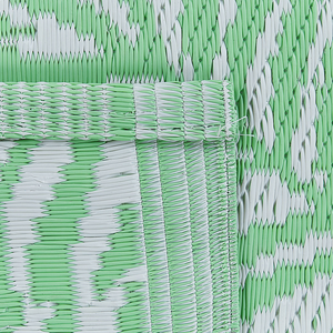 Tappeto per esterno verde PP 120 x 180 cm motivo foglia di palma reversibile