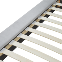 Letto 180 x 200 cm in velluto grigio con  rete a doghe Chesterfield testiera classica