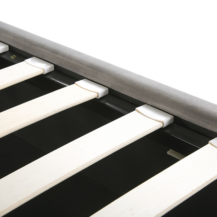 Letto in velluto grigio chiaro 160 x 200 cm con contenitore ottomana testiera imbottita gambe in metallo Nero