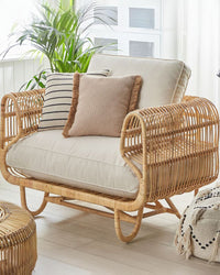 Poltrona Sedia in Rattan Naturale Beige con Cuscini in Cotone Vimini Boho Design