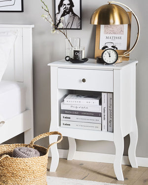 Comodino MDF bianco Scaffale per cassetti Scaffale per cassetti Curvy Gambe cabriole Manopola in metallo Design scandinavo