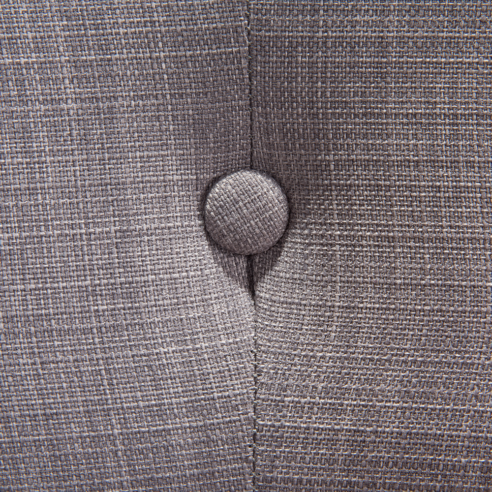 Poltrona Rivestimento In Tessuto Grigio Con Bottoni Gambe In Legno Stile Retrò