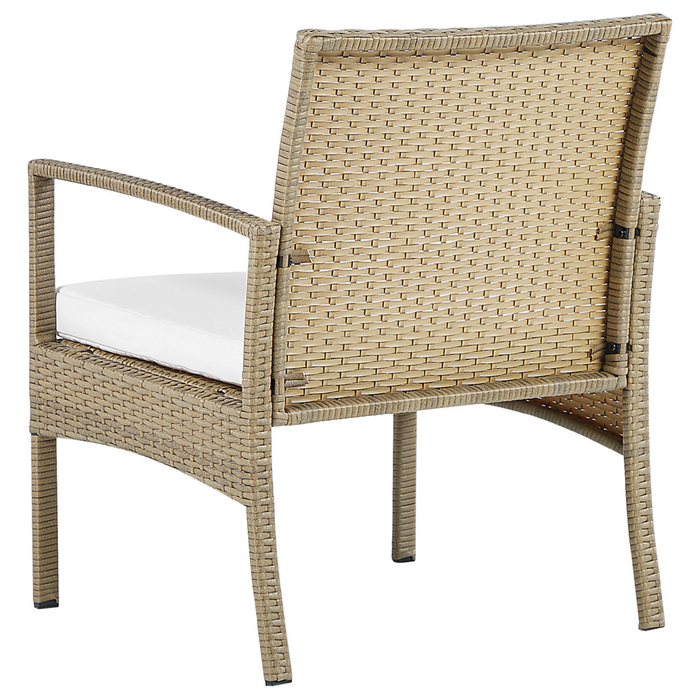 Set divano da giardino in finto rattan marrone con cuscini bianchi e tavolino da caffè a 4 posti