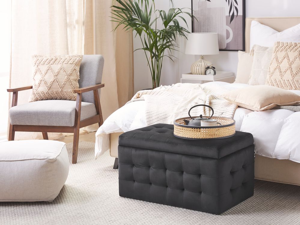 Pouf Cassapanca Imbottito in Velluto di colore Nero Stile Chesterfield moderno glamour