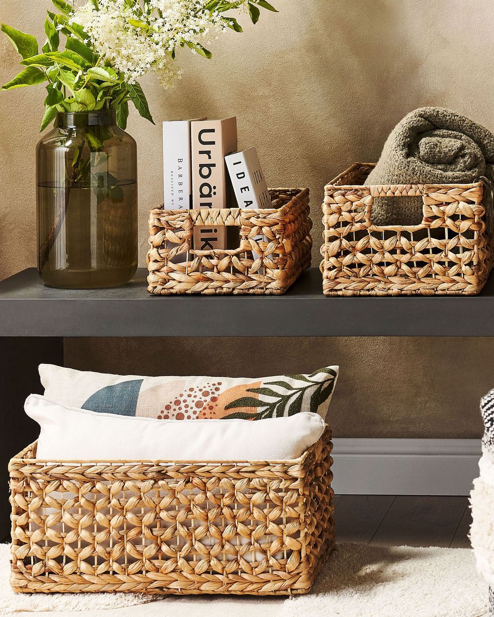 Set di 3 cestini in giacinto d'acqua naturale con manici intrecciati Accessorio per la casa per mensole