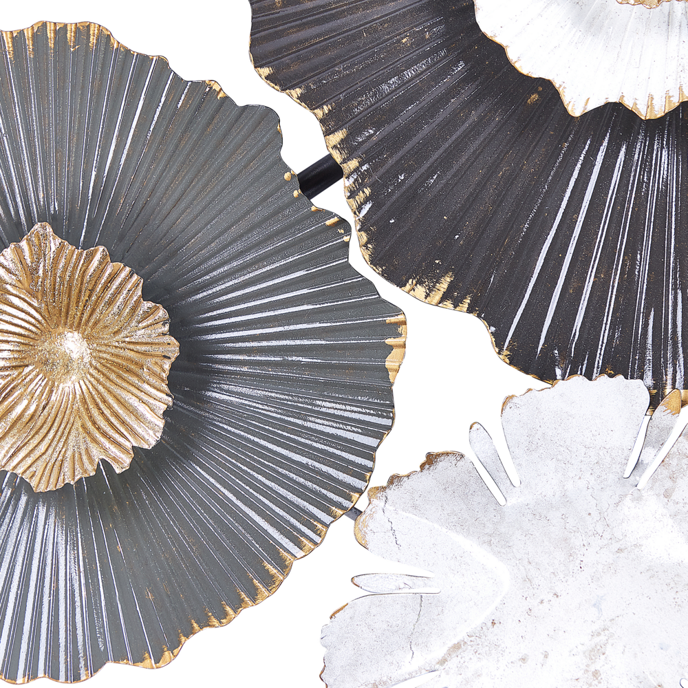 Decorazione da parete Grigio Bianco e dorato Ferro 90 x 49 cm Metallo Scultura Arte Fiori Glam Accessorio Moderno