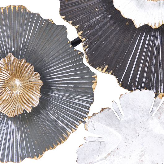 Decorazione da parete Grigio Bianco e dorato Ferro 90 x 49 cm Metallo Scultura Arte Fiori Glam Accessorio Moderno