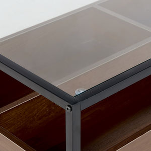 Tavolino in Legno Scuro con Piano in Vetro Nero Struttura in Metallo Funzione Contenitiva Rettangolare Design Moderno