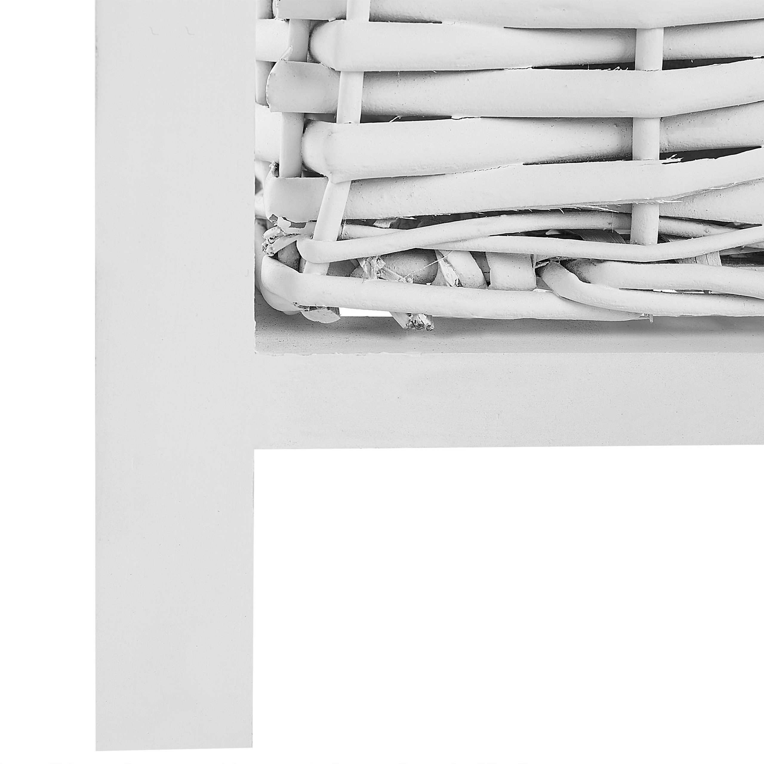 Comodino tradizionale in stile retrò con cassetto e due cesti di colore bianco