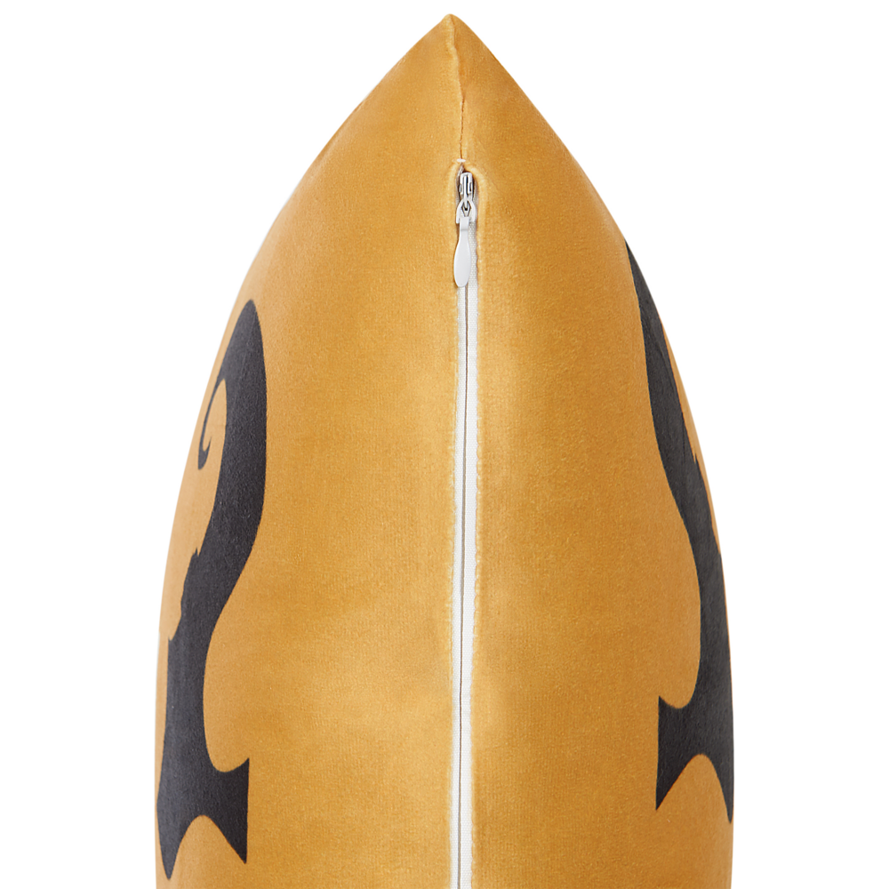 Set di 2 cuscini decorativi in velluto arancione con scarpe da strega modello 45 x 45 cm quadrati moderni accessori per la decorazione autunnale di Halloween