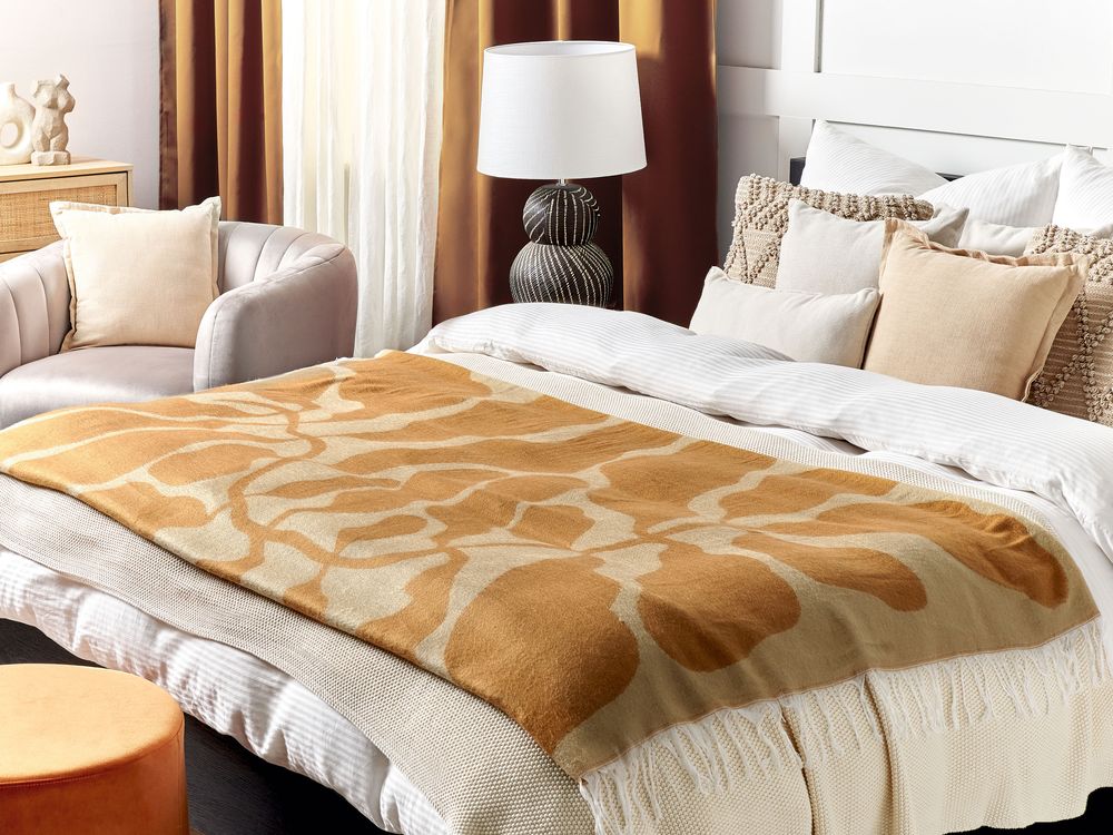 Coperta beige e arancione in misto poliestere e acrilico, 130 x 170 cm, motivo decorativo Astratto double-face