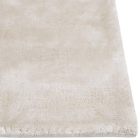 Tappeto in viscosa beige chiaro 80 x 150 cm a pelo corto capitonné moderno