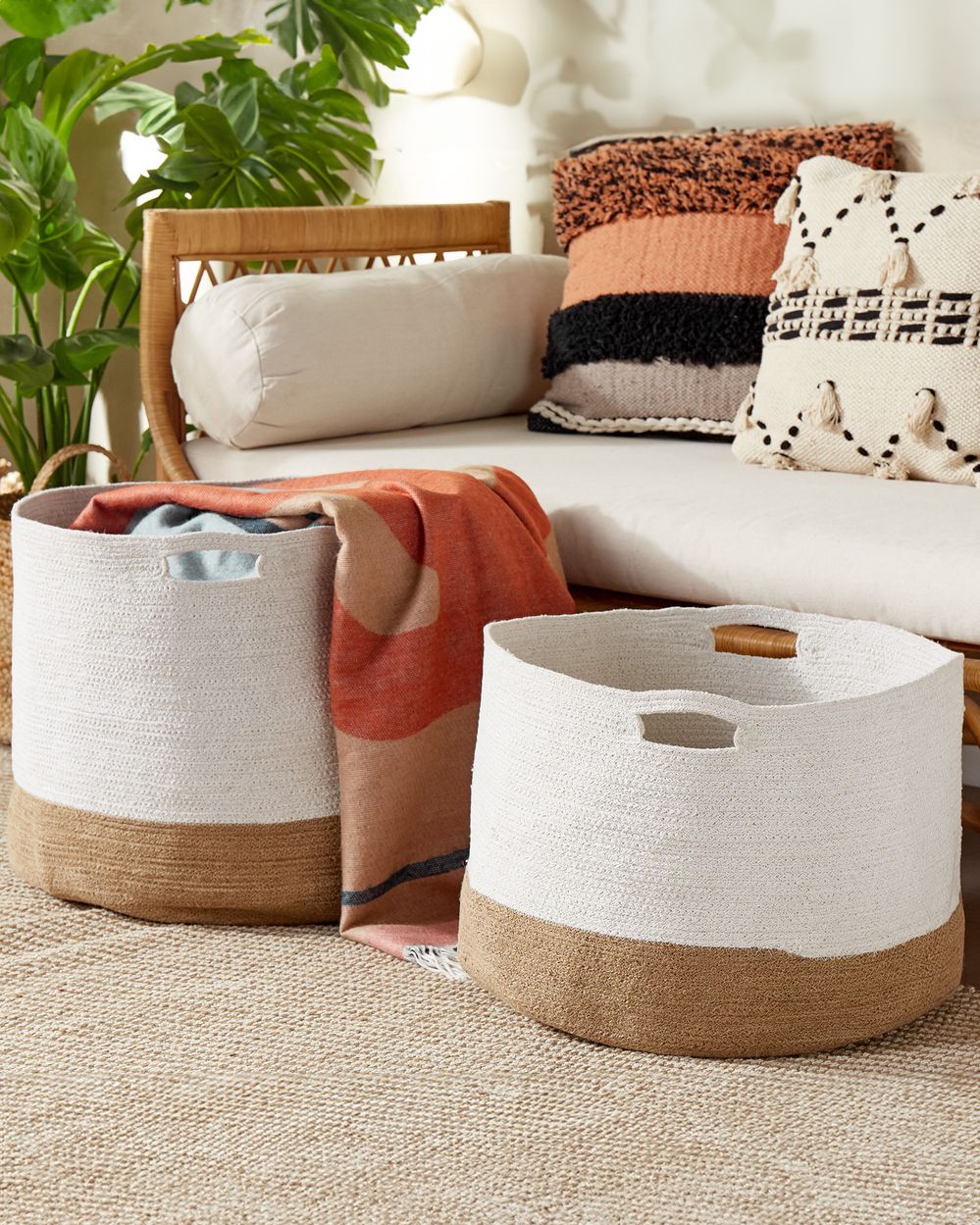 Set di 2 cesti in cotone e iuta di colore bianco e beige stile boho interno esterno