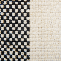 Set di due cuscini decorativi in cotone nero e beige con toppe 45 x 45 cm con imbottitura accessori decorativi soggiorno camera da letto