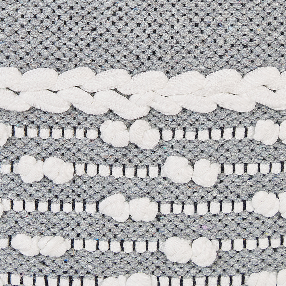 Set di 2 cuscini decorativi in cotone bianco e grigio 45 x 45 cm con nappe Boho Retro Decor Accessori