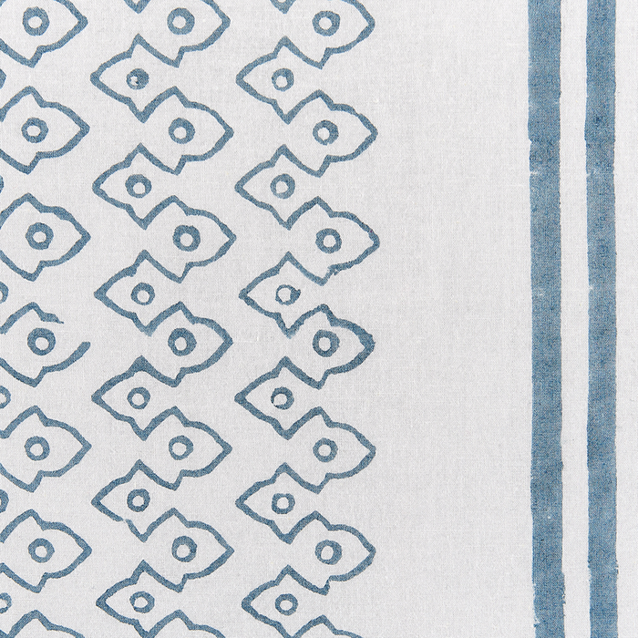 Cuscino cotone bianco e blu scuro 45 x 45 cm stampa a blocchi soggiorno camera da letto