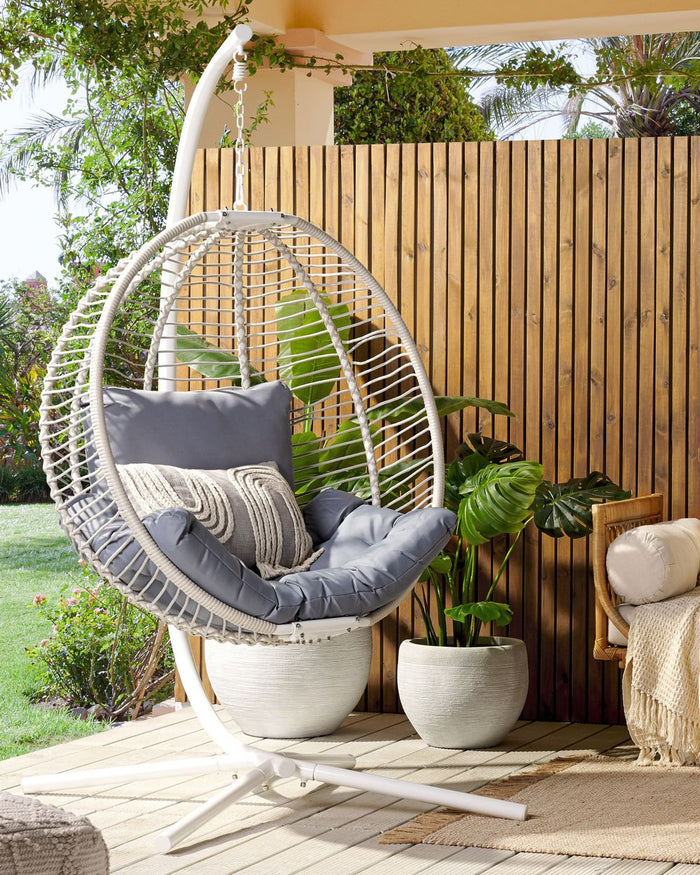 Sedia sospesa con piedistallo bianco e grigio metallo soggiorno esterno cuscino stile retro boho