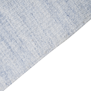 Tappeto in PET riciclato colore azzurro con frange 80 x 150 cm interno esterno